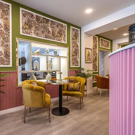 Park Lane Boutique Aparthotel-3